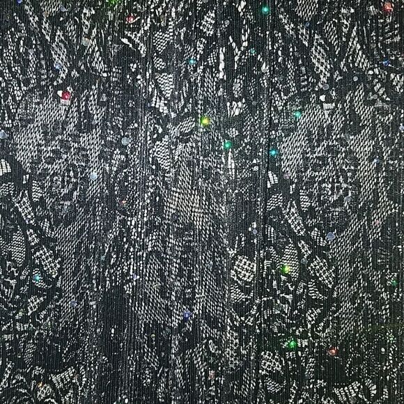 Christopher & Banks black white bling top Sz S NWT - Picture 3 of 4